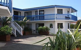 Snells Beach Motel